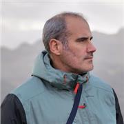 Licenciado en Historia del Arte y docente experimentado en Humanidades, ofrezco clases de Historia del Arte, Literatura y Lengua a